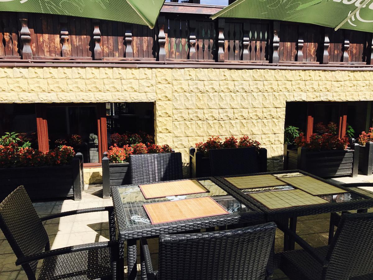 Casa Frent Hotel Predeal Exterior photo